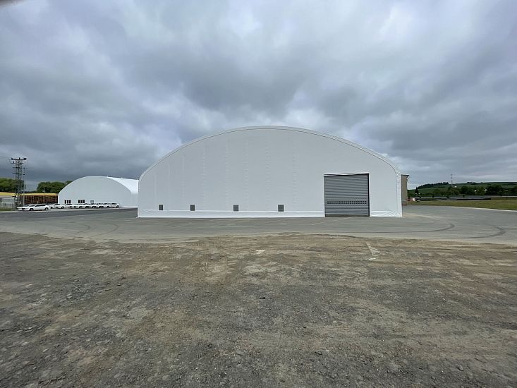 Jedna hala, dve fázy – od plachty k plnohodnotnej zateplenej hale