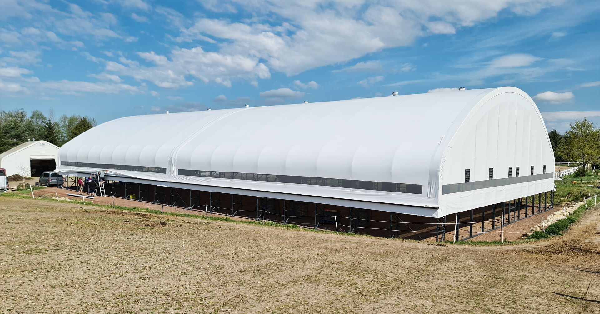 Jazdecká hala JO, Kněžmost